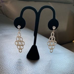 Gorgeous Rhinestone Dangle Pierced Earrings